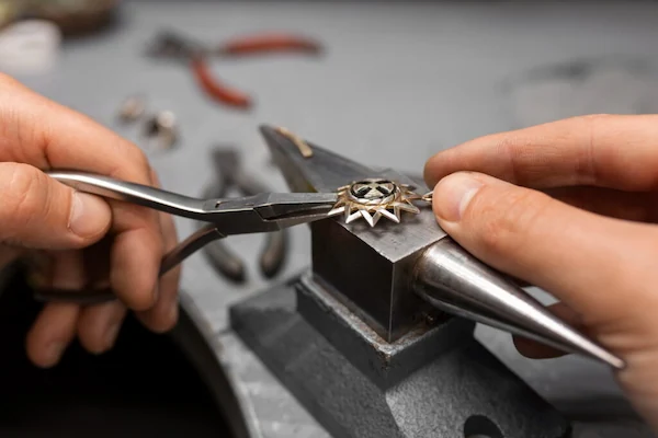 the-welding-process-creating-permanent-pieces