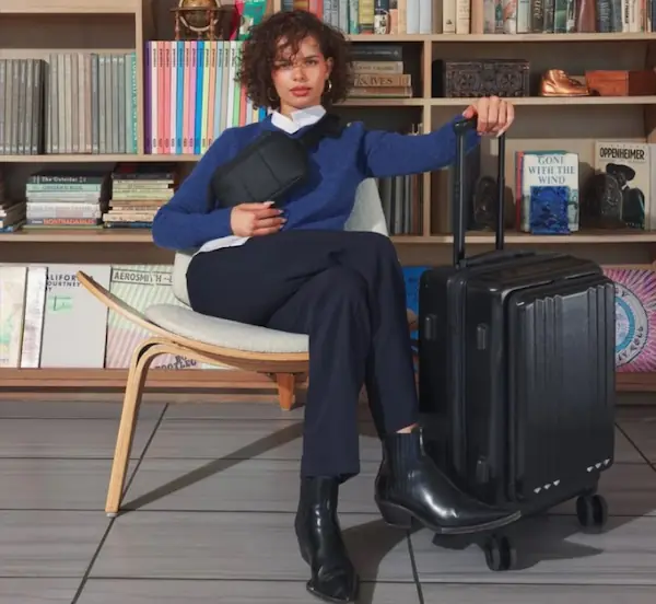 in-depth-review-of-the-calpak-carry-on-bag