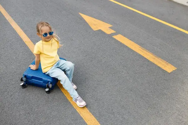 kid-friendly-airport-outfits