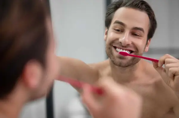 how-teeth-whitening-products-work