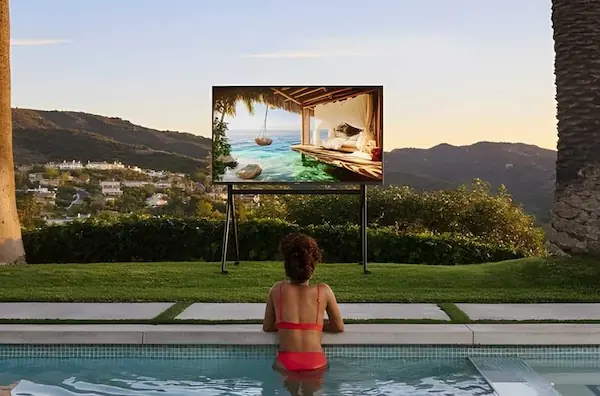 luxury-outdoor-entertainment-with-sylvox
